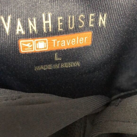 Men’s Large Van Heusen Navy Tee - Picture 2 of 2